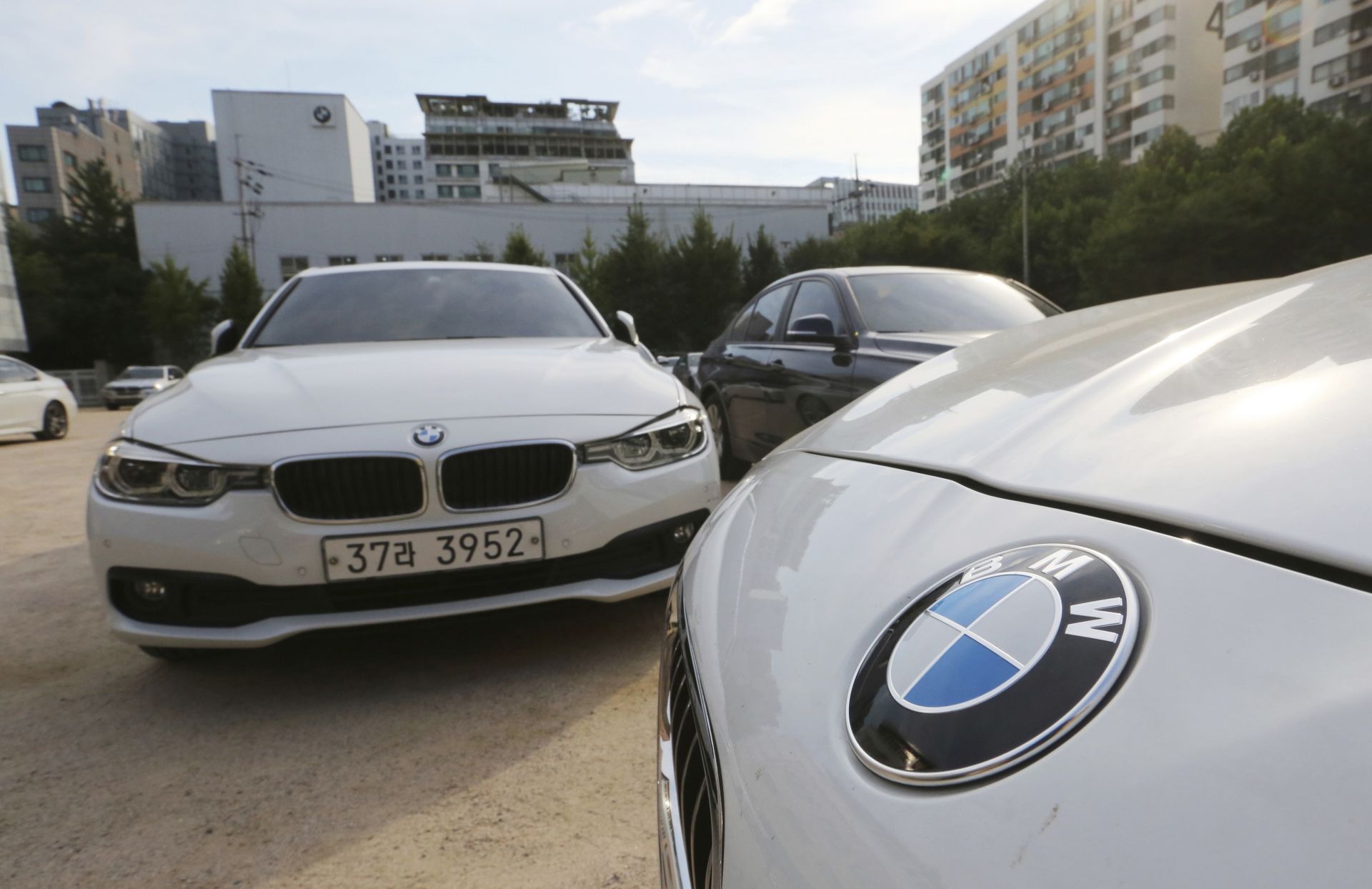 Германската прокуратура съобщи в понеделник, че е наложила на BMW глоба в размер на 8,5 милиона евро