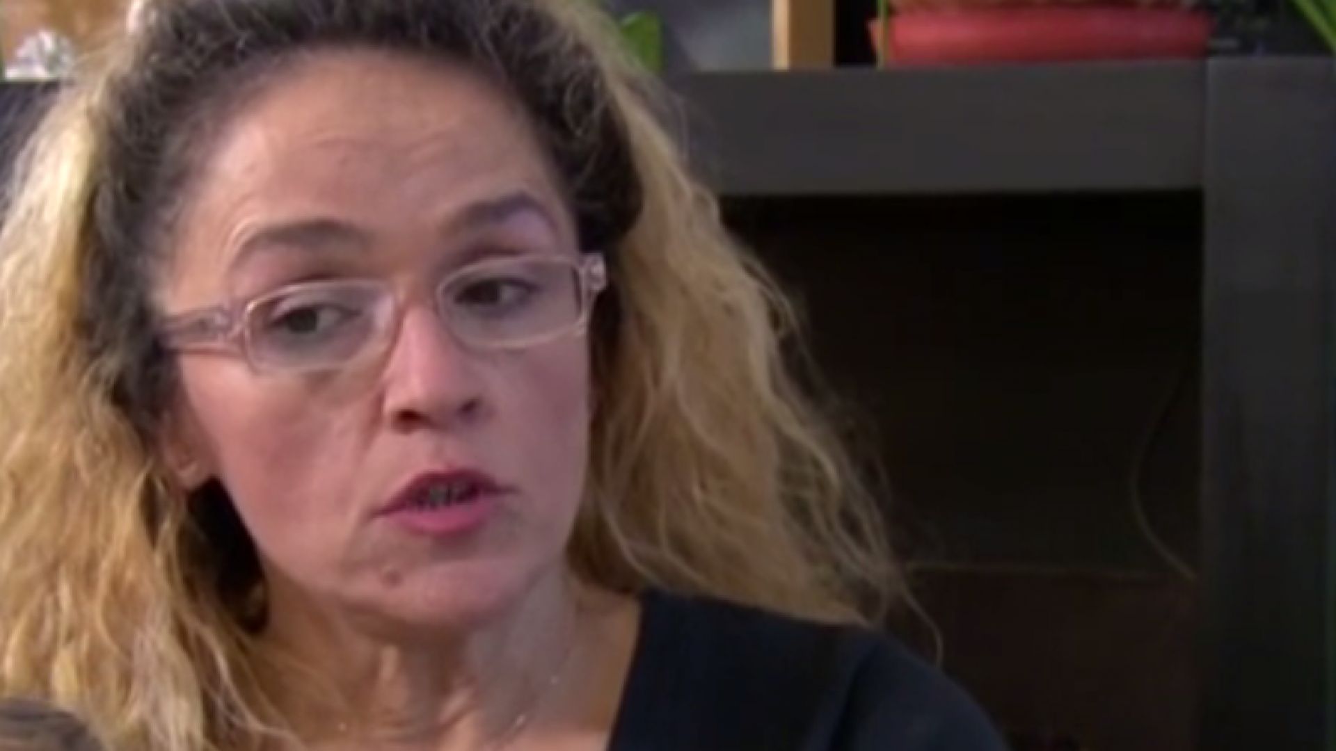 Това е мръсна циркаджийска история която цели да бъдем спрени