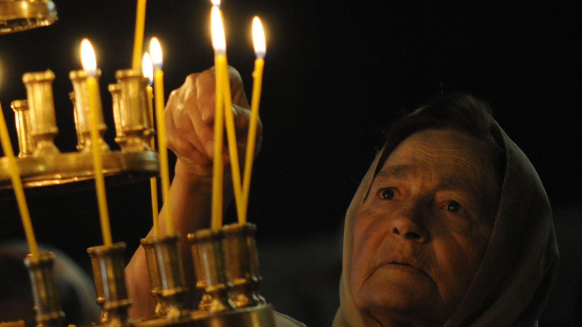 Православната църква почита днес паметта на Свети Стефан първият