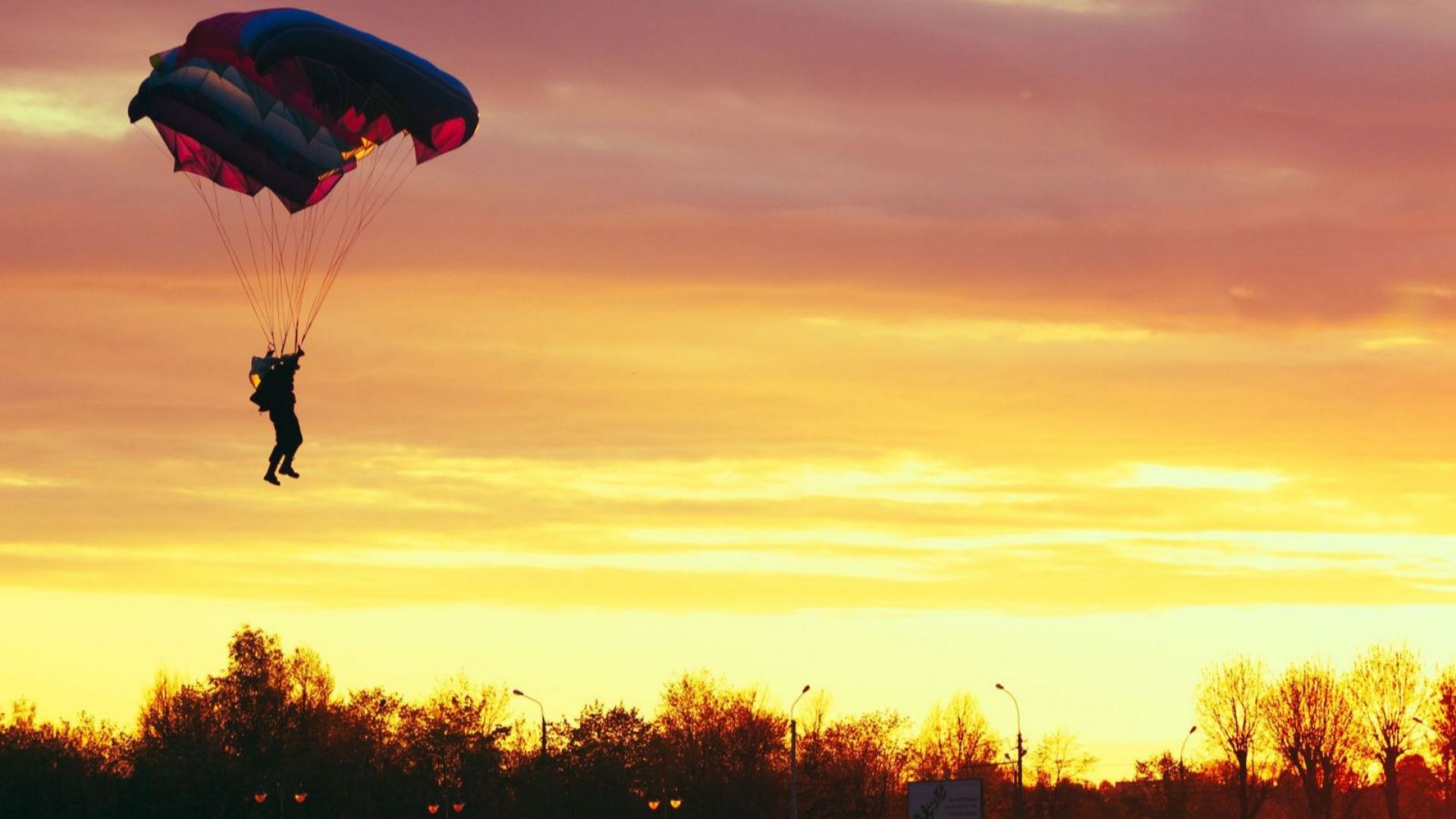 Парашутите не допринасят с нищо да бъде спасен животът на