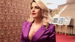Бременната Поли Генова показа коремче