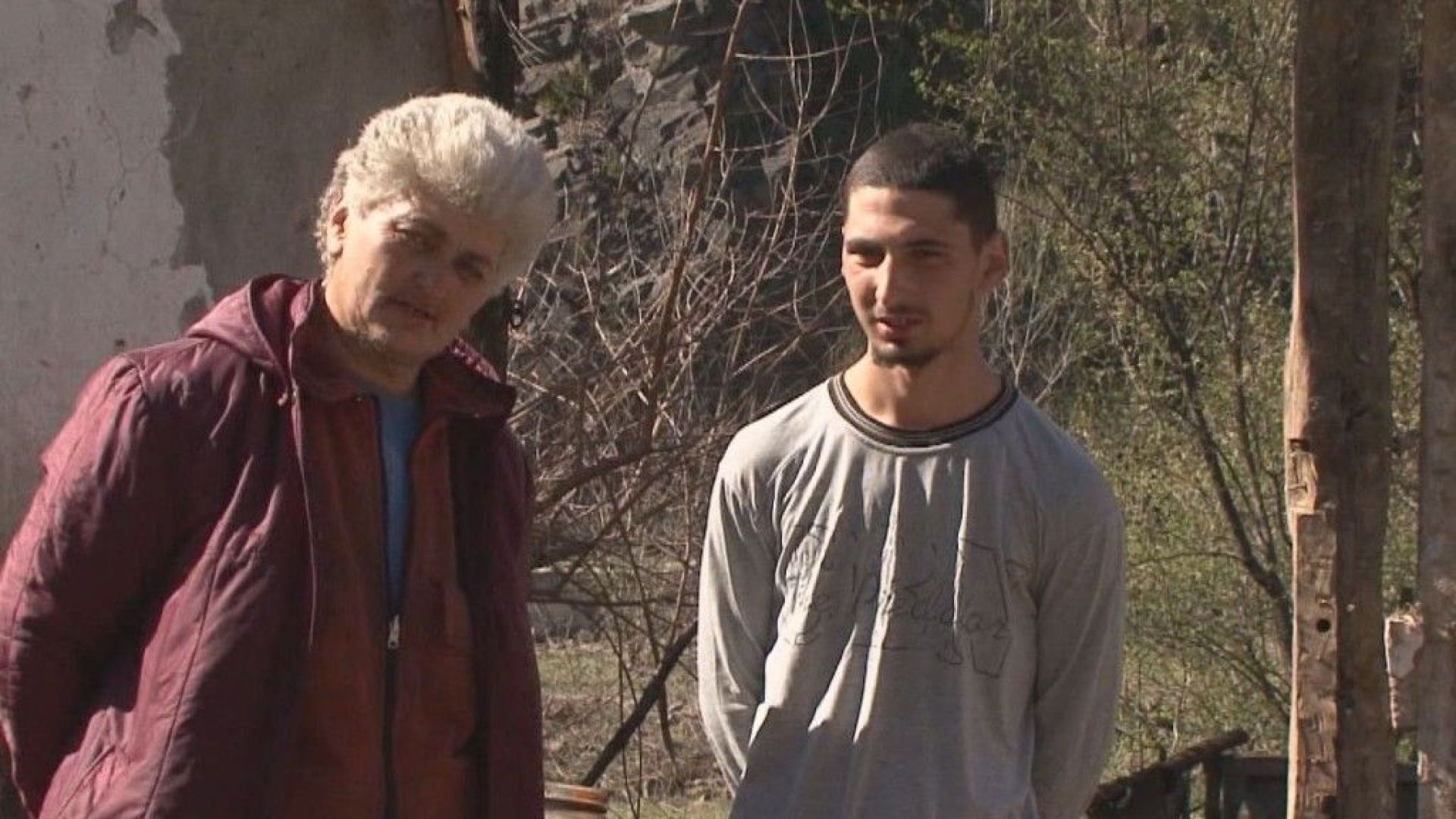 Седмица преди Великден пожар изпепели дома на майка и син