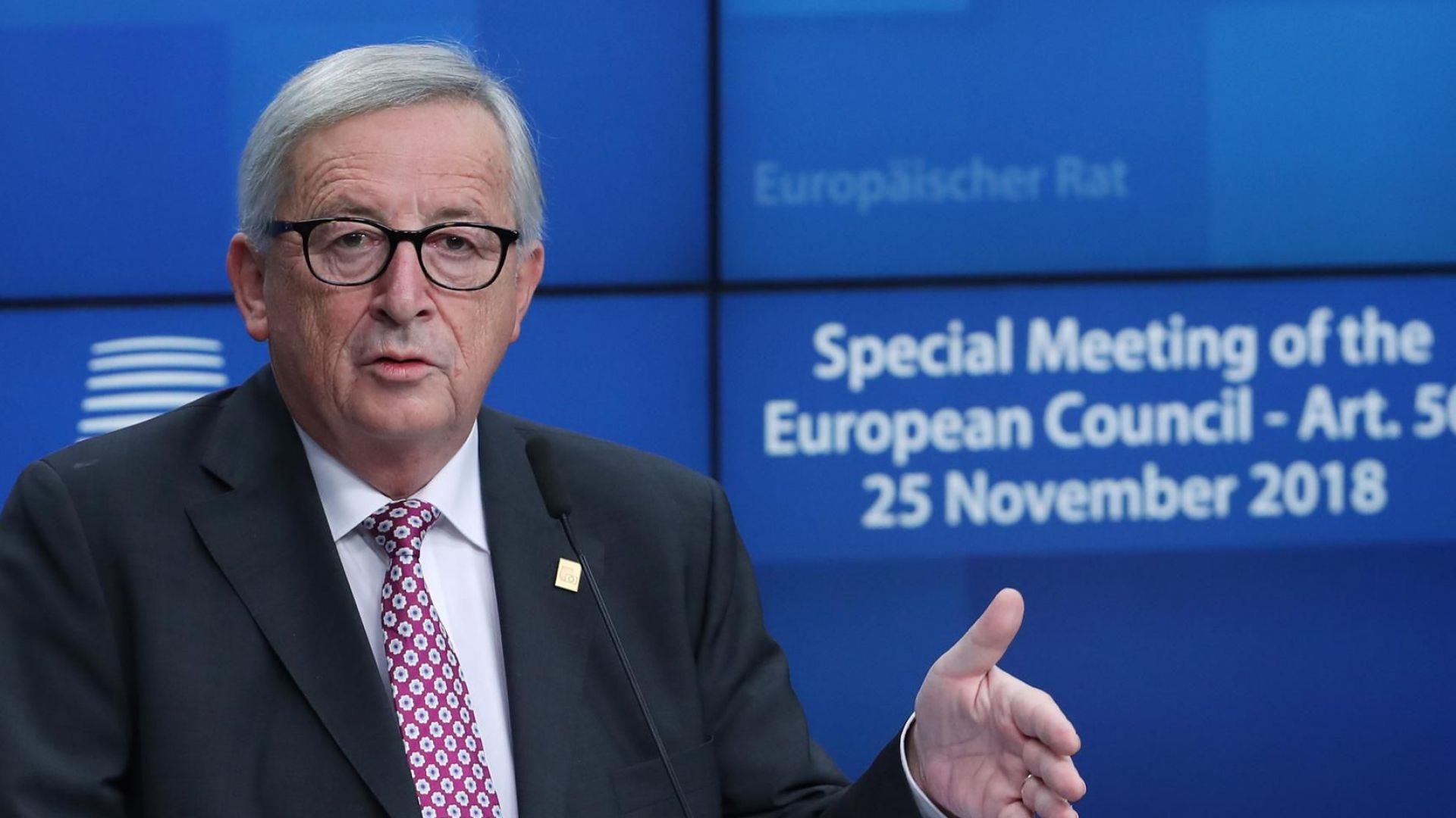 Три месеца преди датата на която Великобритания трябва да напусне