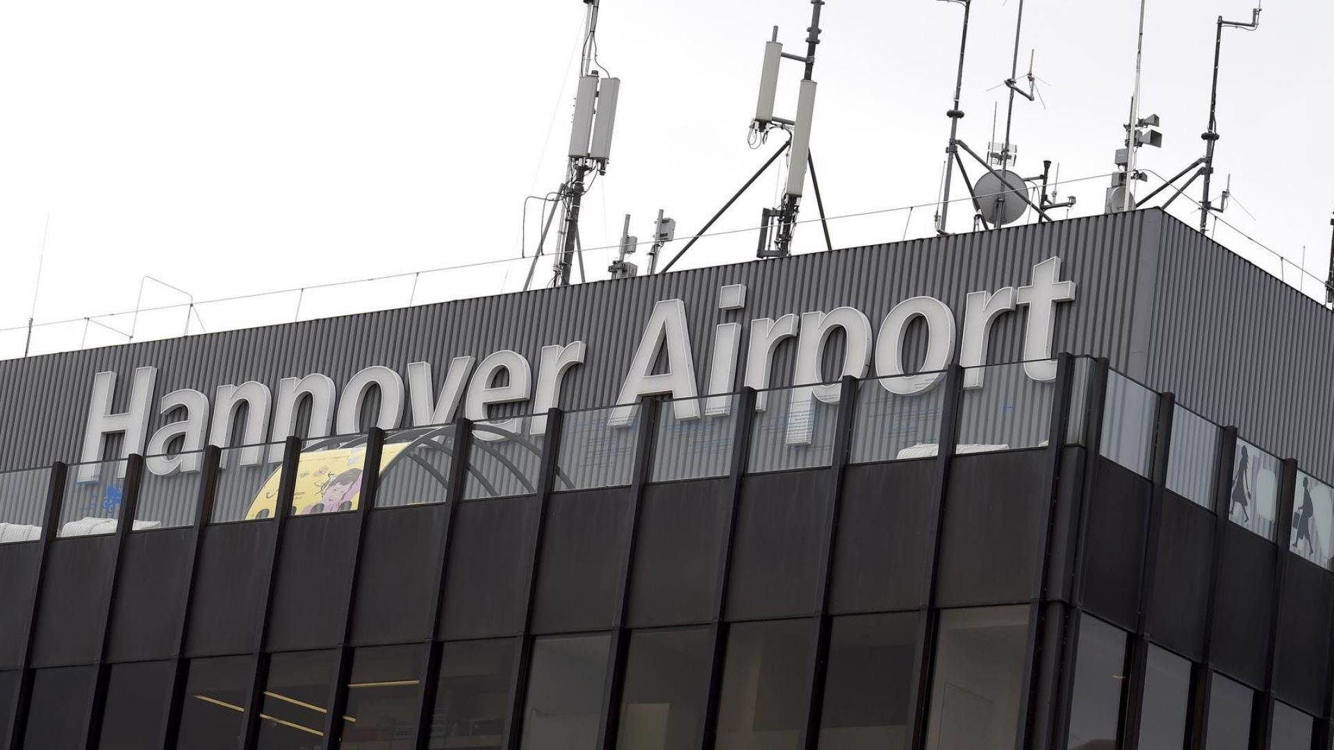 Германски съд одобри ареста на мъжа който вчера нахлу с