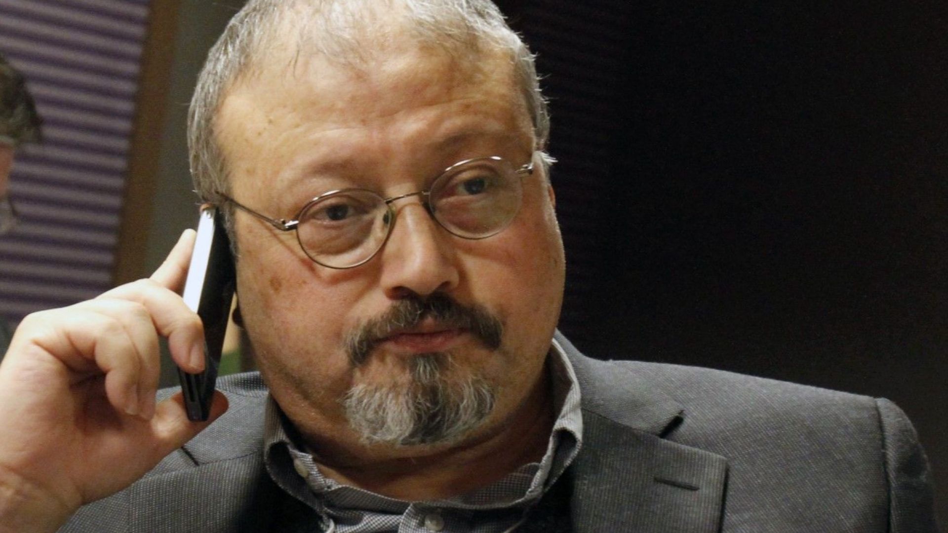 Турска проправителствена телевизия излъчи видеозапис показващ мъже които носят куфари