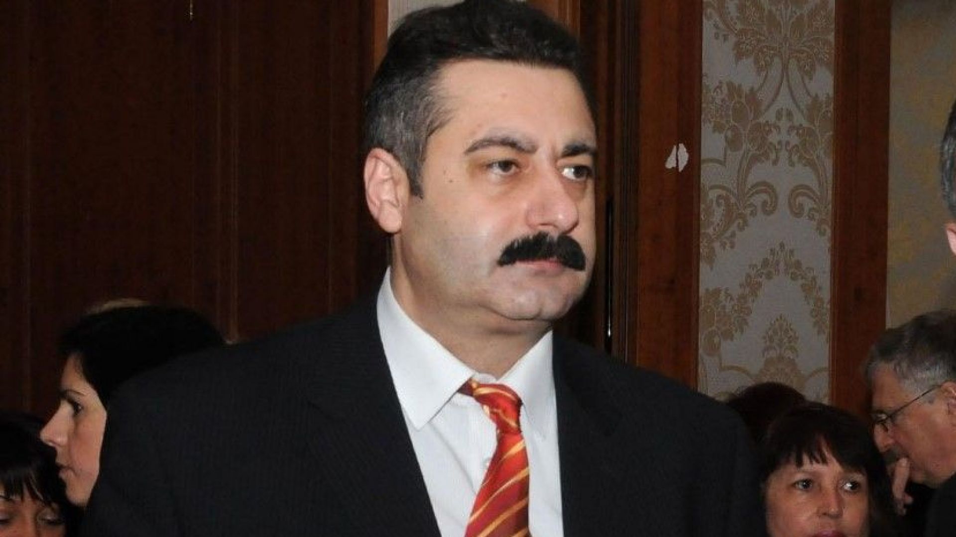 Делото срещу бившия здравен министър Божидар Нанев за сделките за