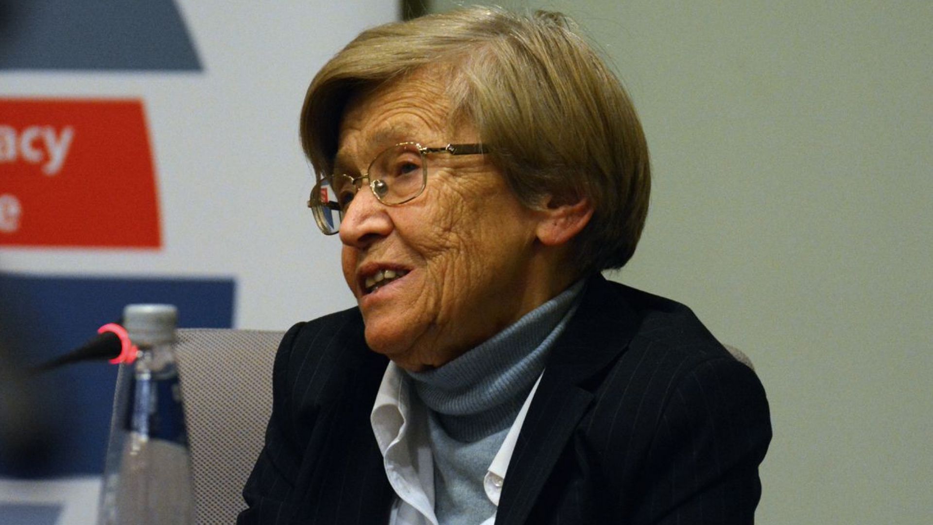 Демонополизиране на Националната здравноосигурителна каса е глупава идея Дори да