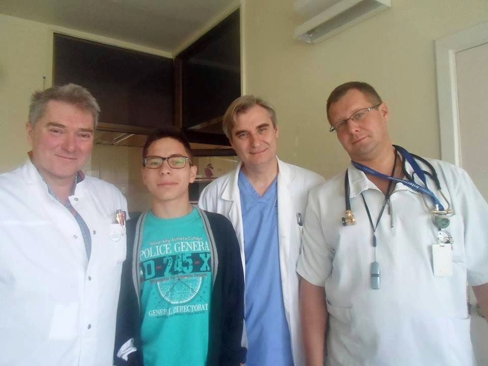 Антонио с лекарите си