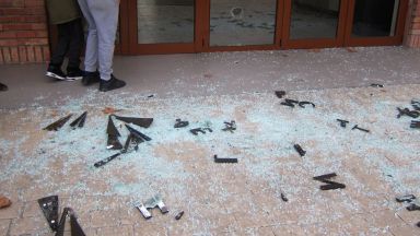 Стрелба по библиотеката в Плевен