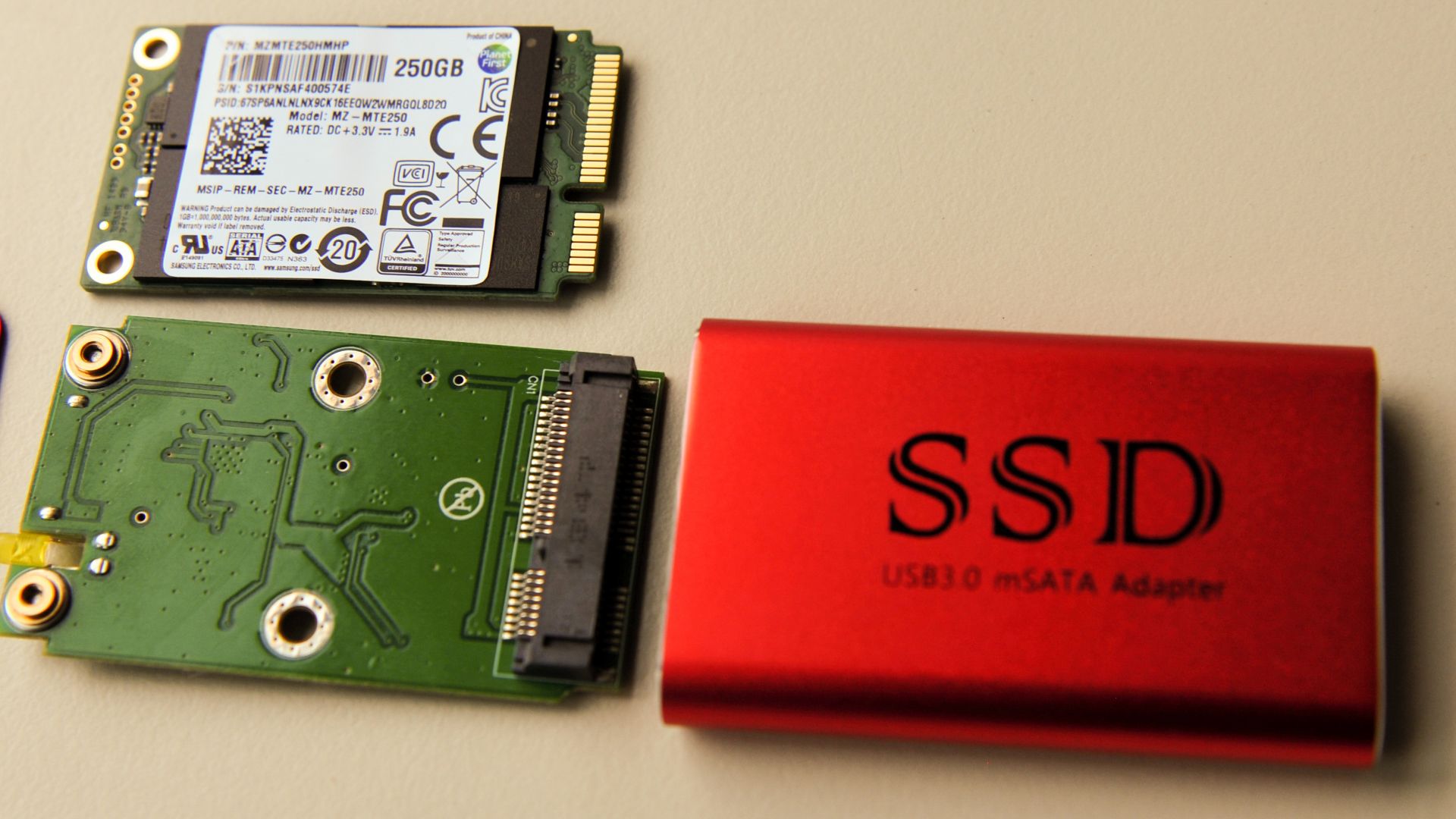Microsoft скъсява живота на флаш дисковете?