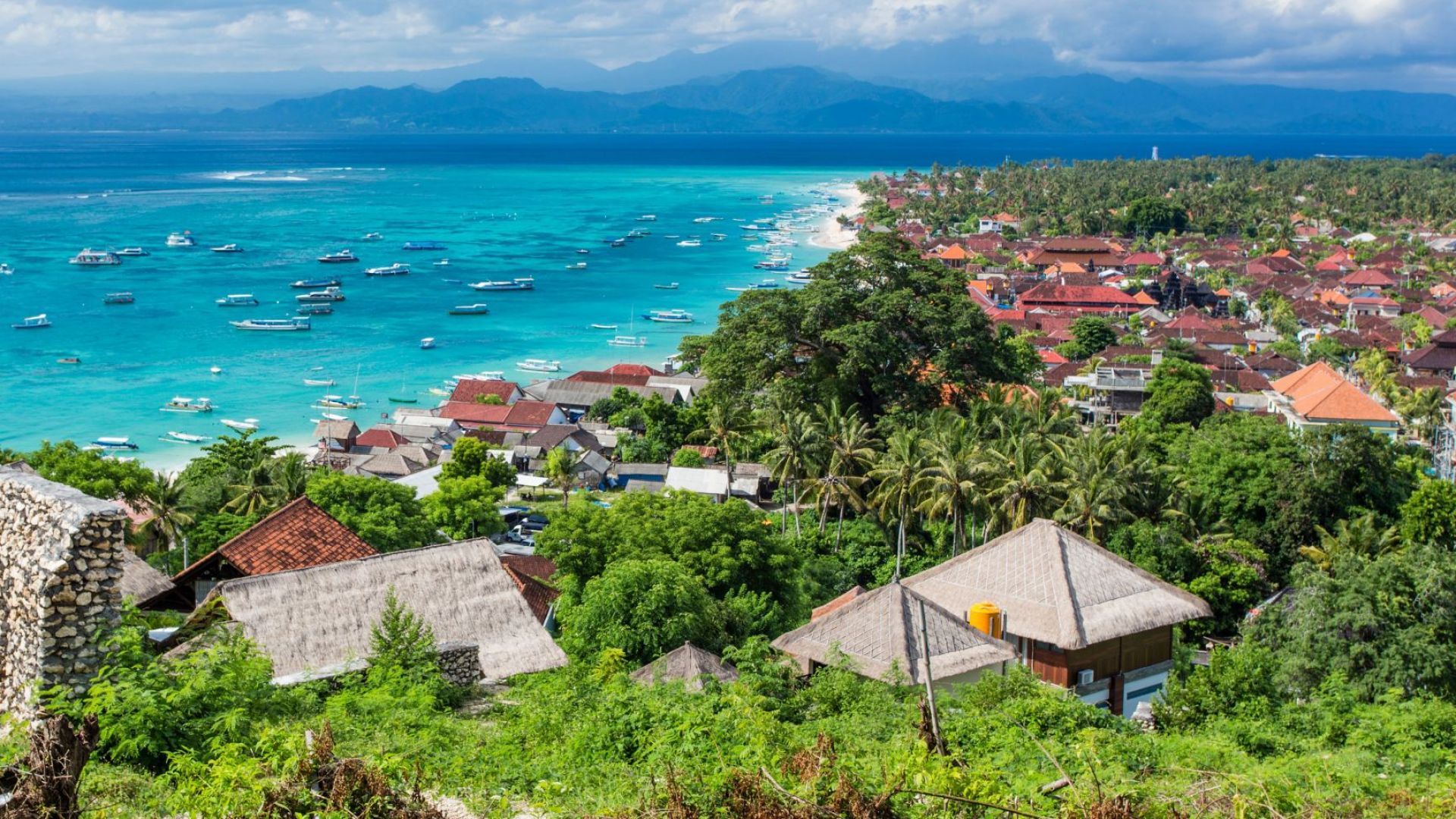 Полицията е задържала четирима българи за предполагаемото им участие в
