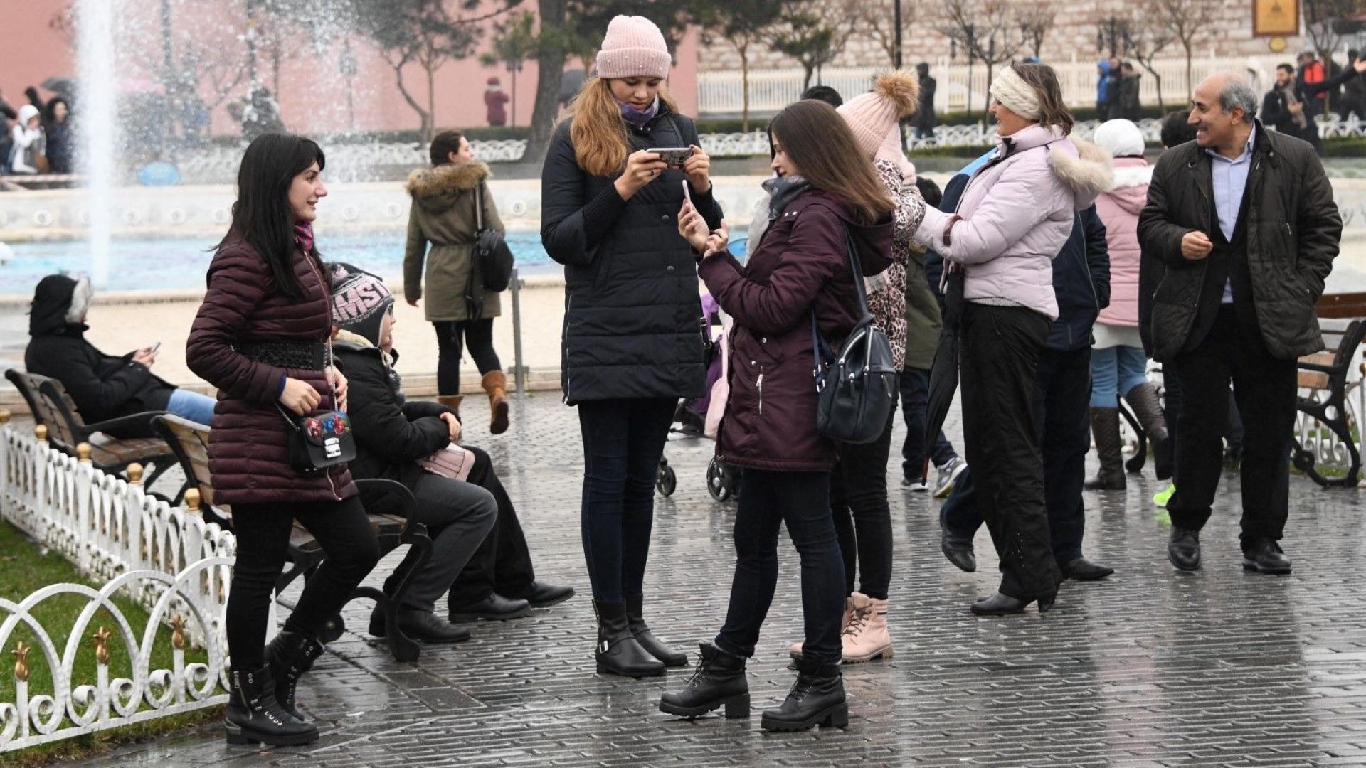 Германски журналисти препоръчаха на репортери и блогъри да не пътуват