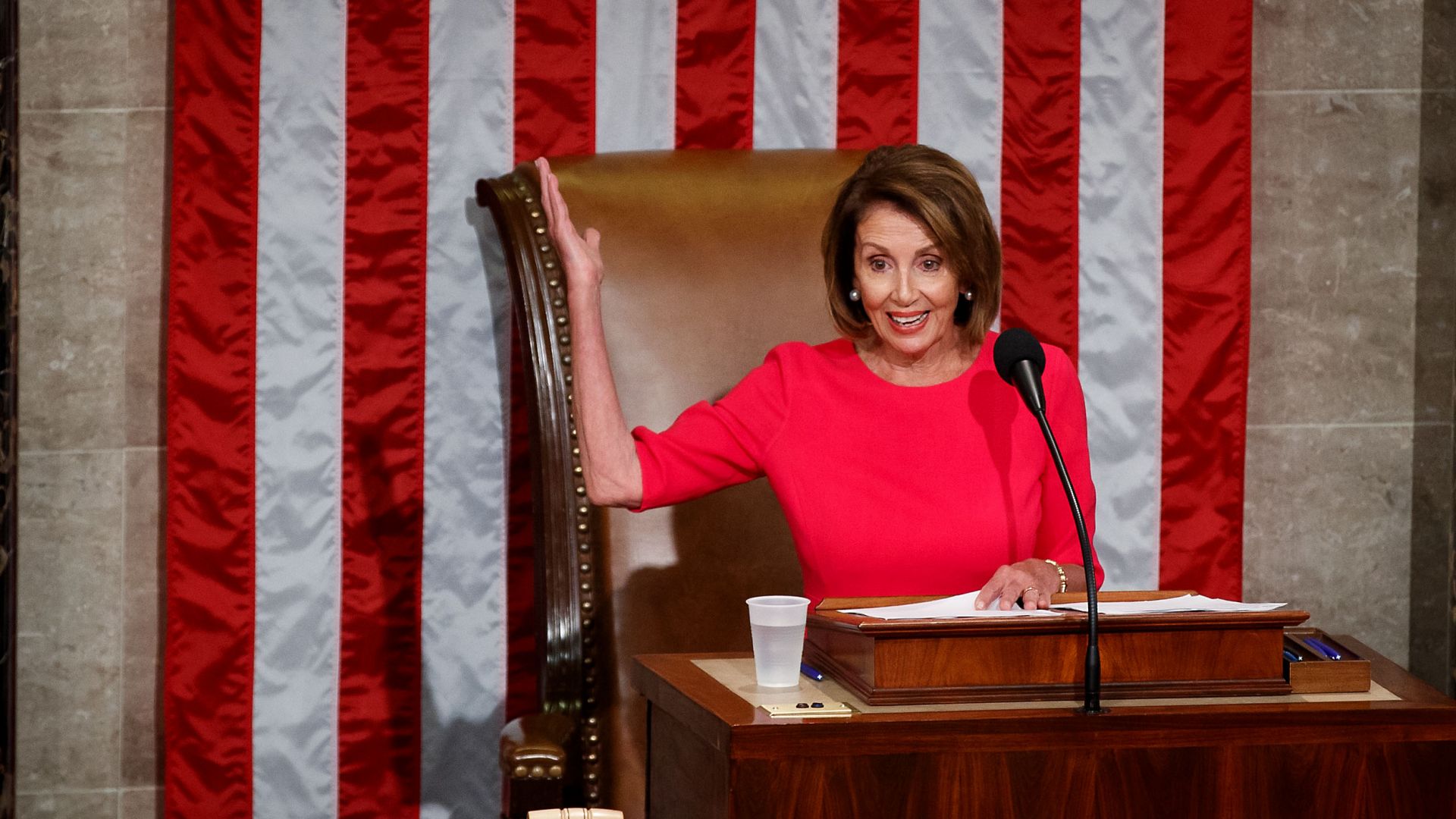 Президентът на САЩ Доналд Тръмп поздрави демократката Нанси Пелоси за