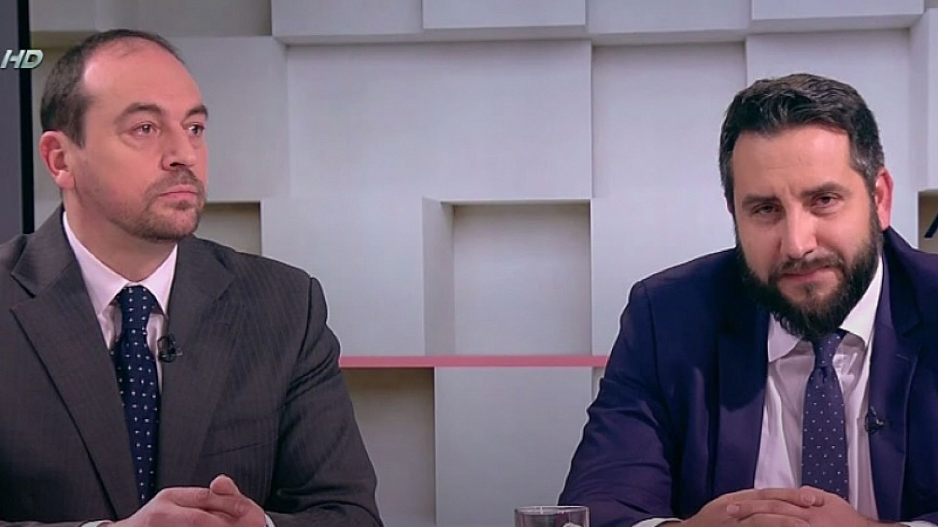 Адвокат Стоян Стоянов сигнализира че спецпрокуратурата и ДАНС са нахлули