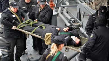 Военно учение на Дунав: Терористи завладяват кораб