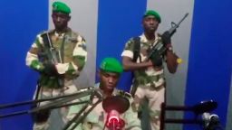 Четирима офицери бяха арестувани в Габон след неуспешен опит за преврат