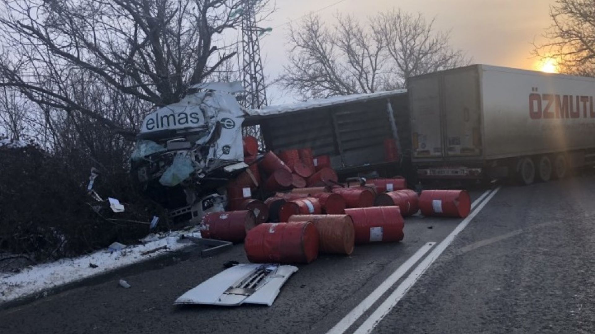 Тежко остава състоянието на 53 годишния турски шофьор пострадал при вчерашната