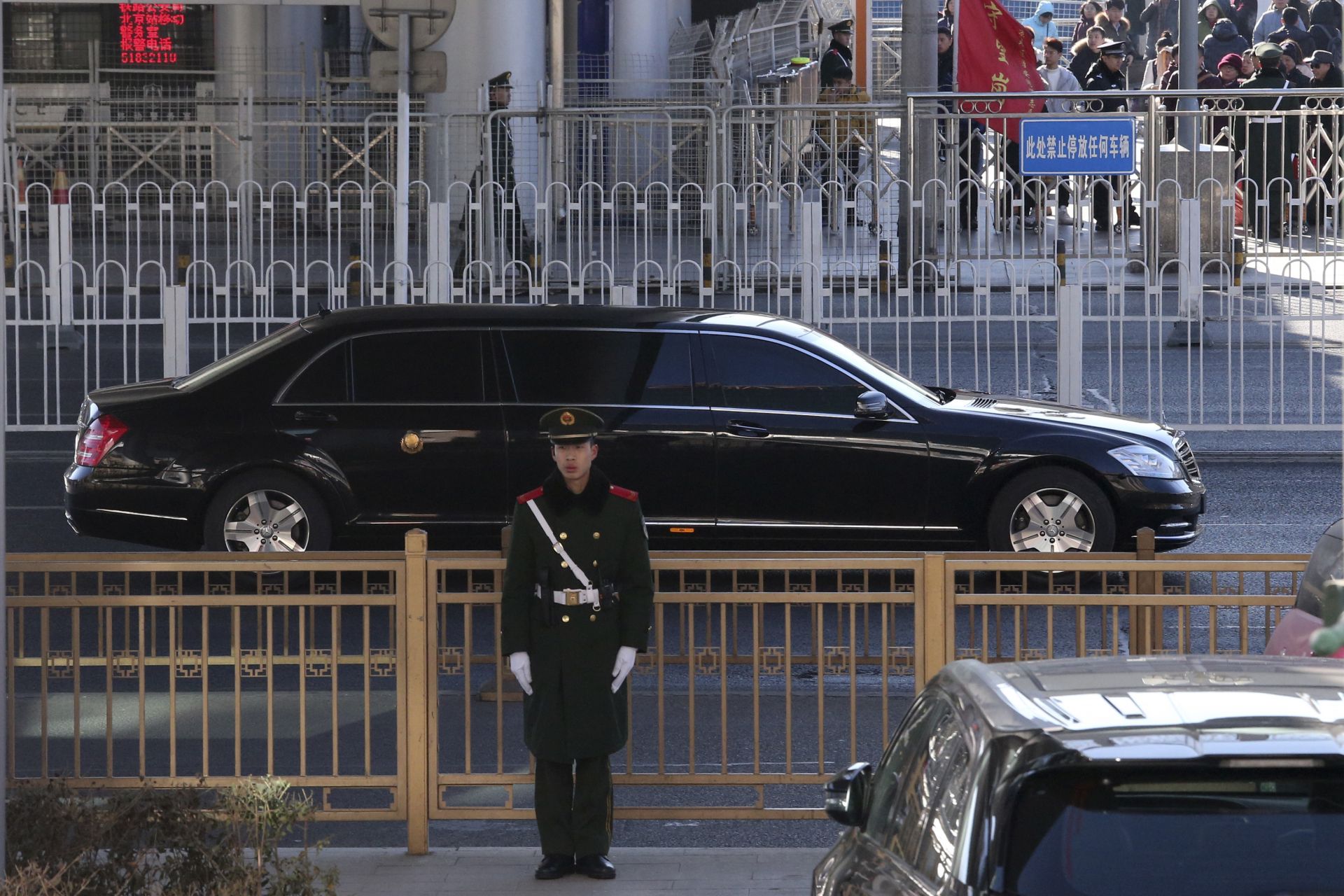 Лимузината, в която се смята, че е Ким в Пекин