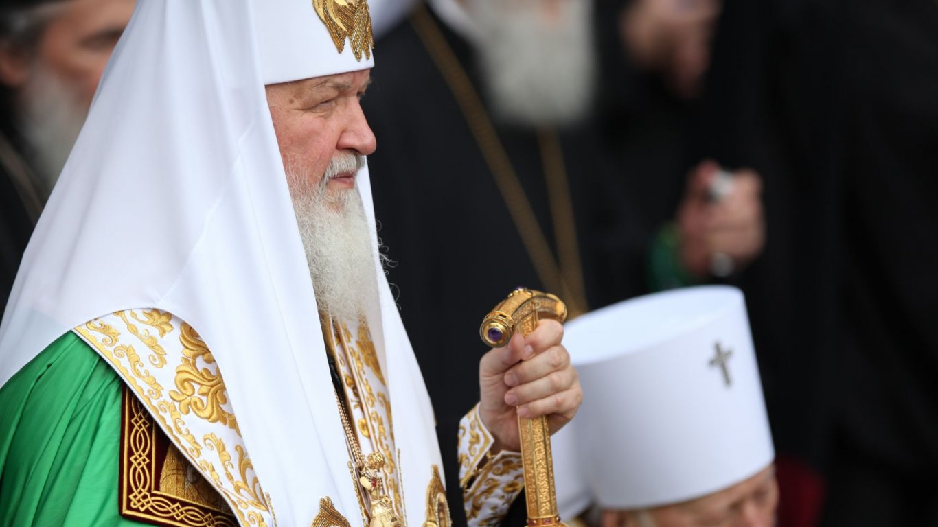 Руският патриарх: Смартфоните могат да доведат Антихриста