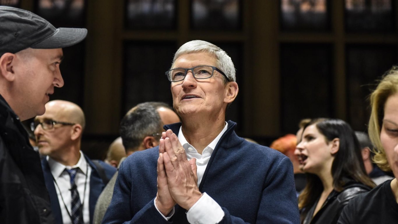 Apple: Не сме мишена за Китай
