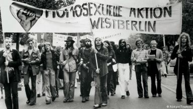 Абсурдна история от СССР: Канят погрешка гей активисти от ФРГ 
