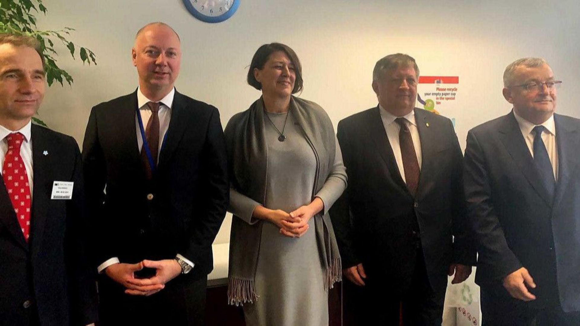 Министърът на транспорта информационните технологии и съобщенията Росен Желязков изрази