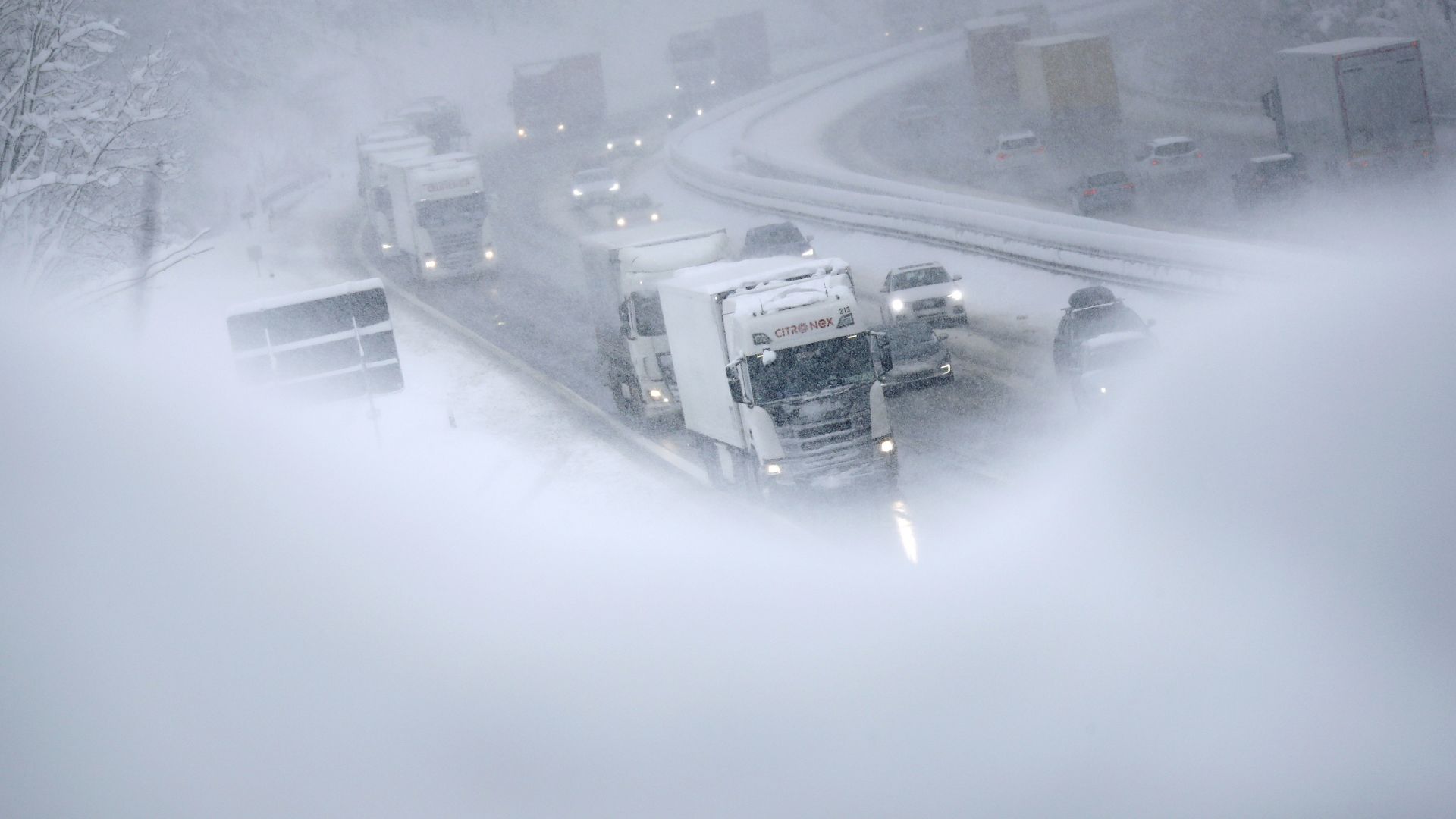 Силните валежи от сняг в части от Австрия и в