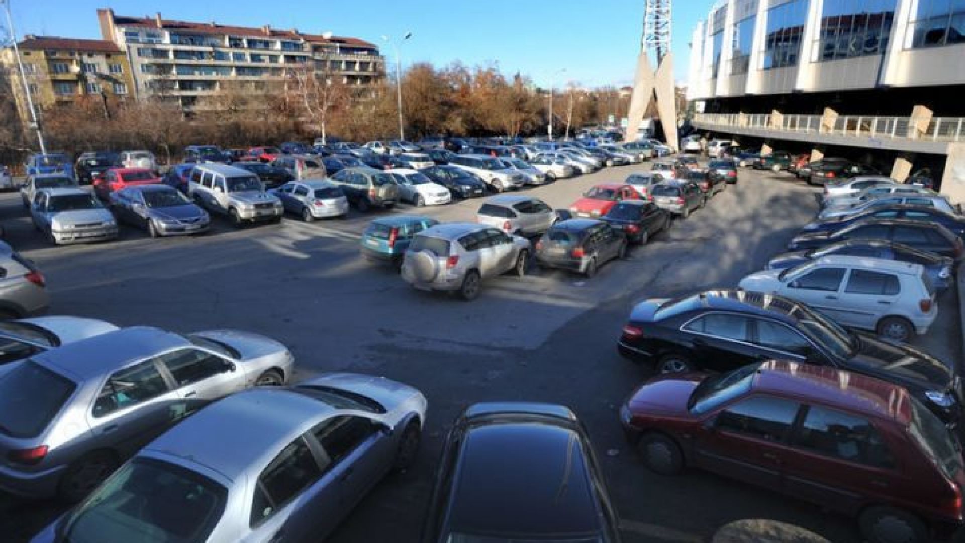 Центърът за градска мобилност който вече стопанисва буферните паркинги обяви
