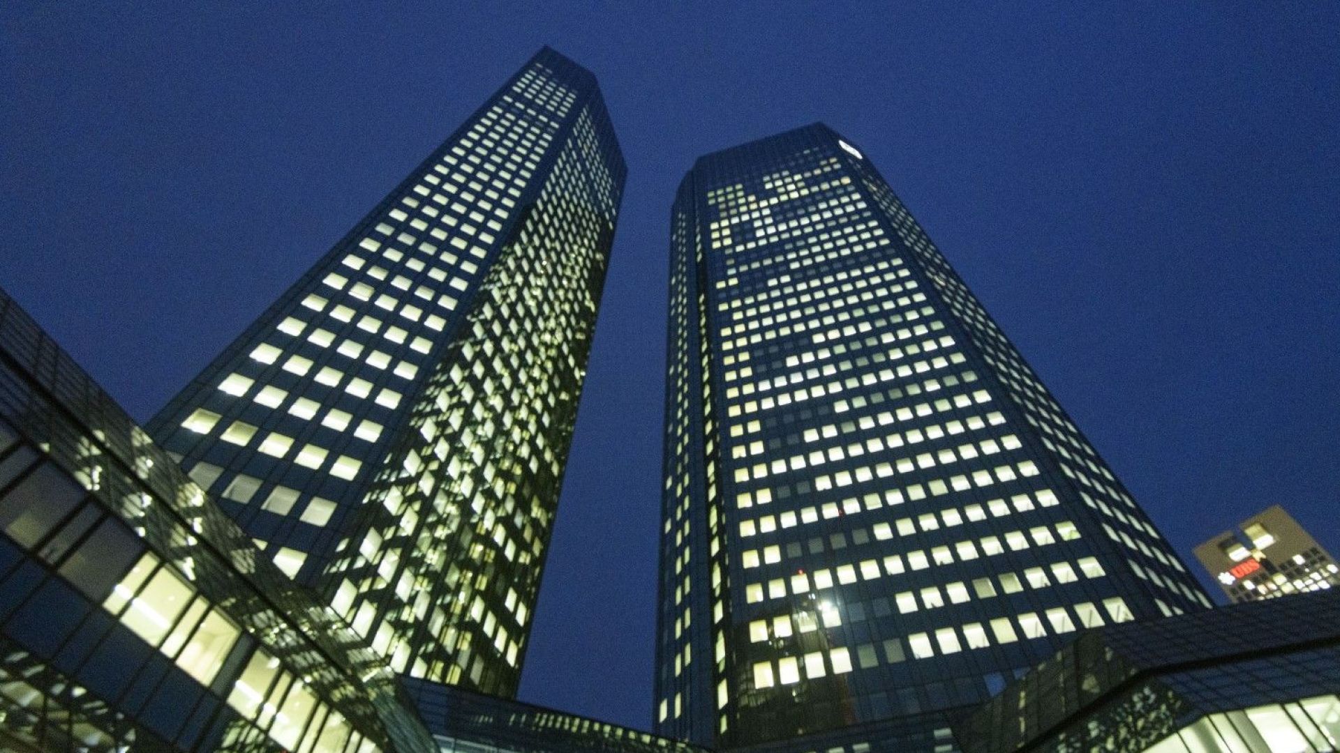 Deutsche Bank и Commerzbank потвърдиха започването на преговори за сливане