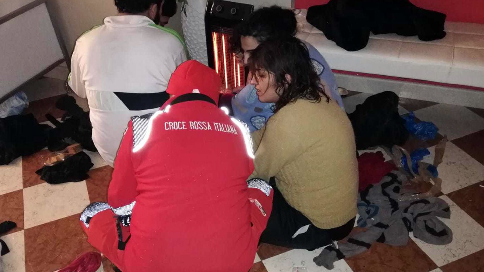 Петдесет и един мигранти представящи се за кюрди акостираха рано