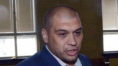 Прокуратурата предаде на съд  депутата Димитър Аврамов за търговия с влияние