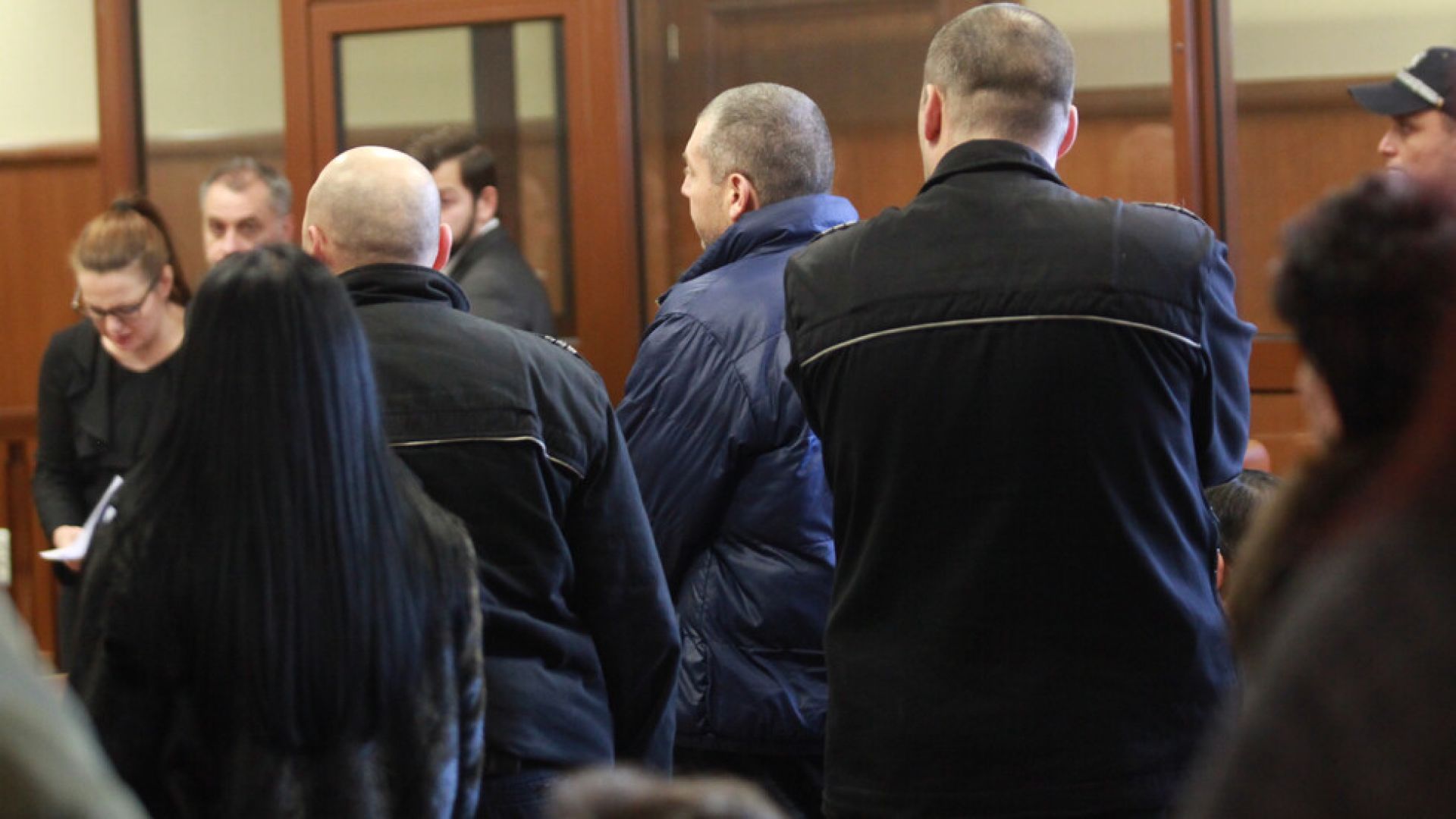 Специализираният съд остави в ареста петима свидетели по делото КТБ