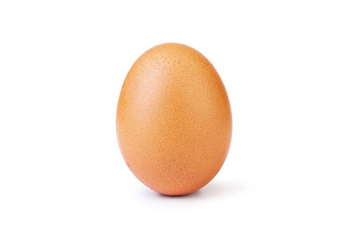 Снимката на яйцето е стокова и дело на Сергей Платонов