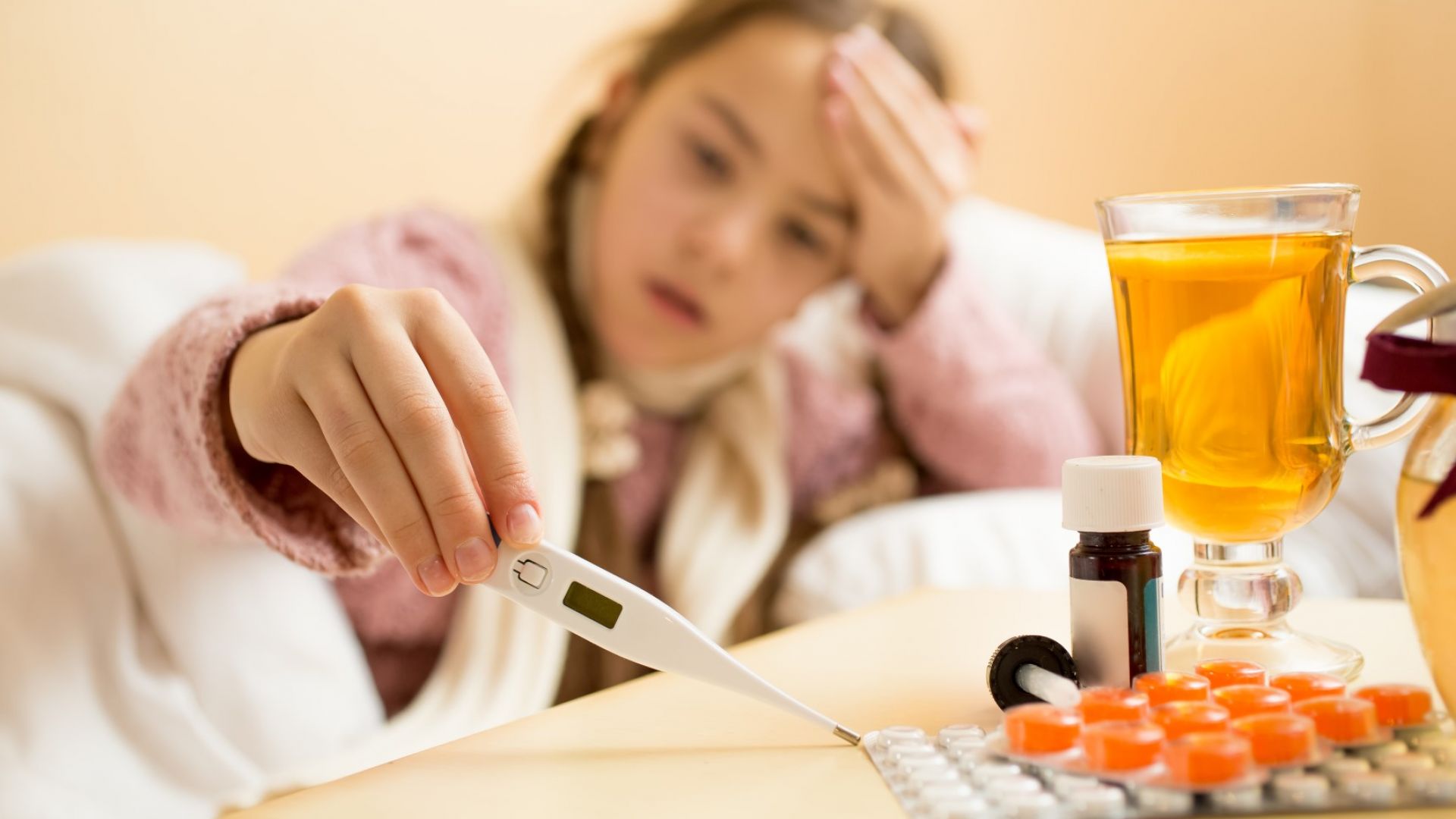 В 143 училища и детски градини в страната учебният процес