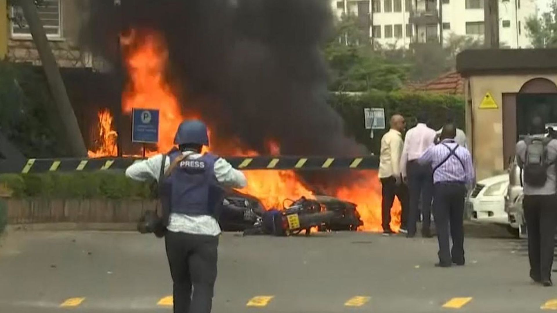 Сомалийската ислямистка групировка Аш Шабаб пое отговорността за днешното нападение