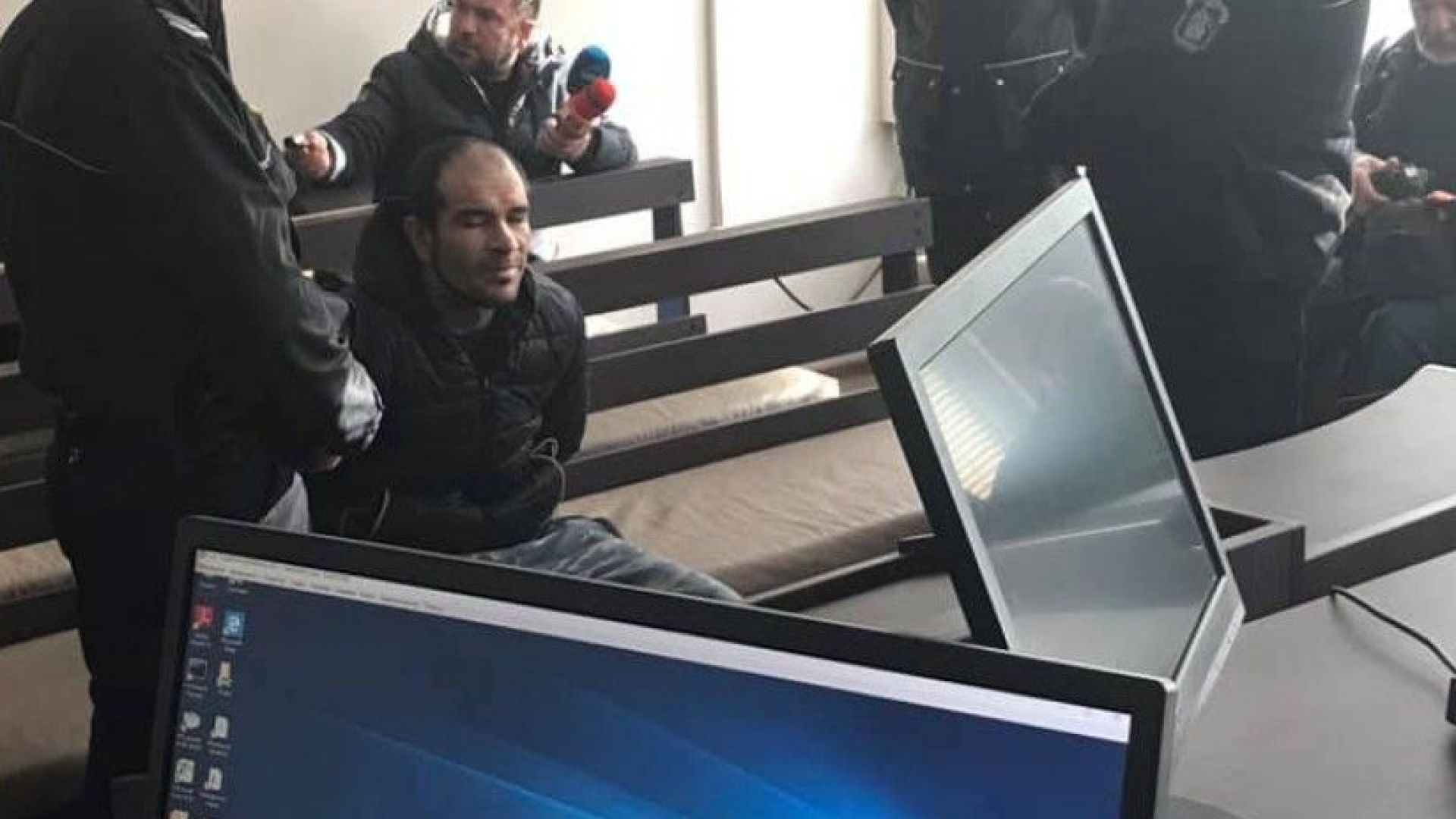 Районният съд в Казанлък остави за постоянно в ареста 32 годишния