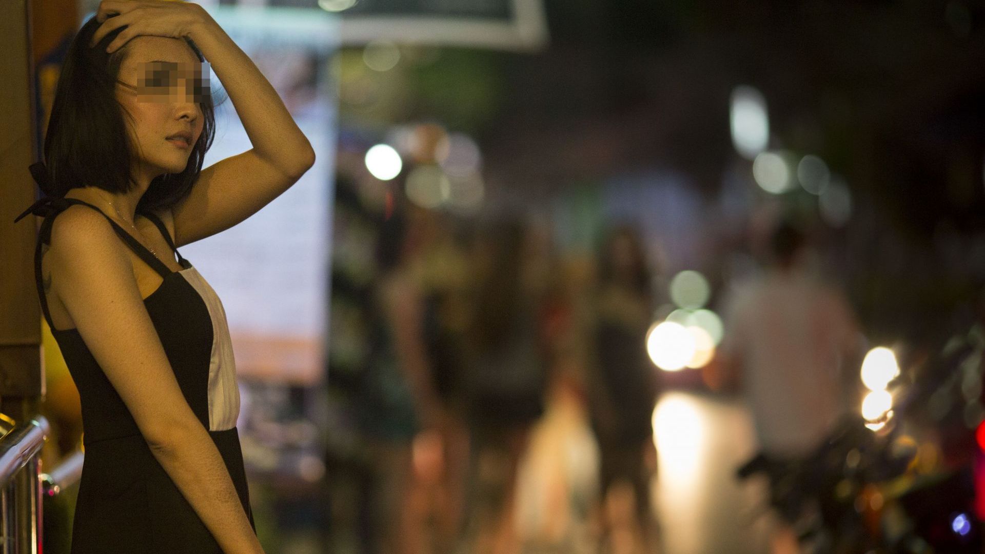 Росен Чолов Чолата бившият мъж на актрисата от Под