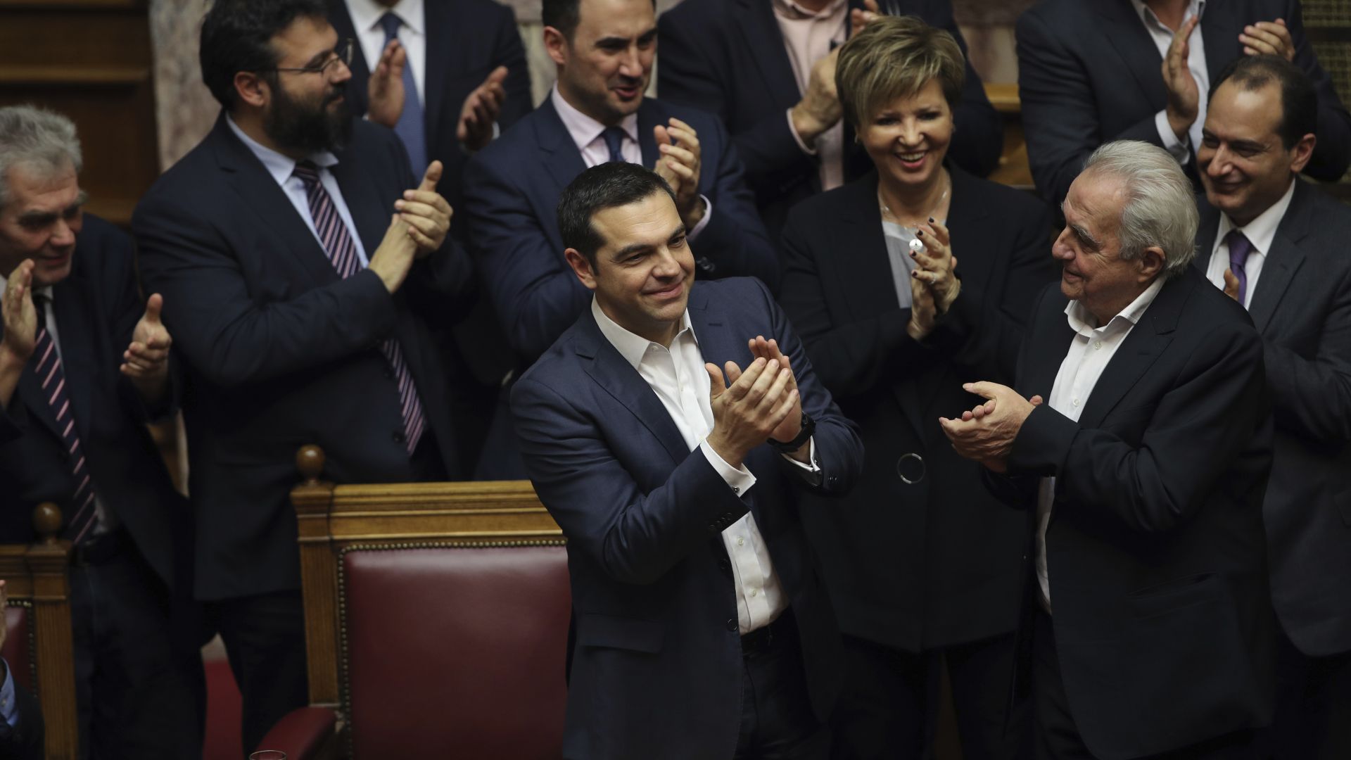 Гръцкият премиер Алексис Ципрас спечели вота на доверие в гръцкия