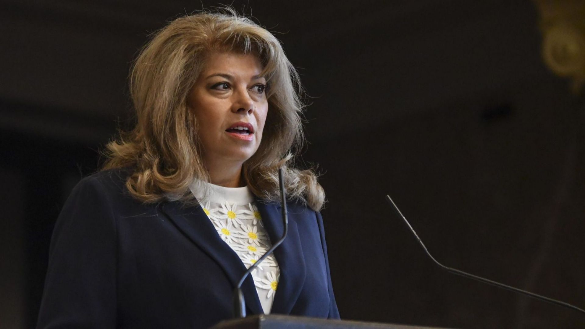 Вицепрезидентът Илияна Йотова заяви пред БНР че сегашното законодателство залага