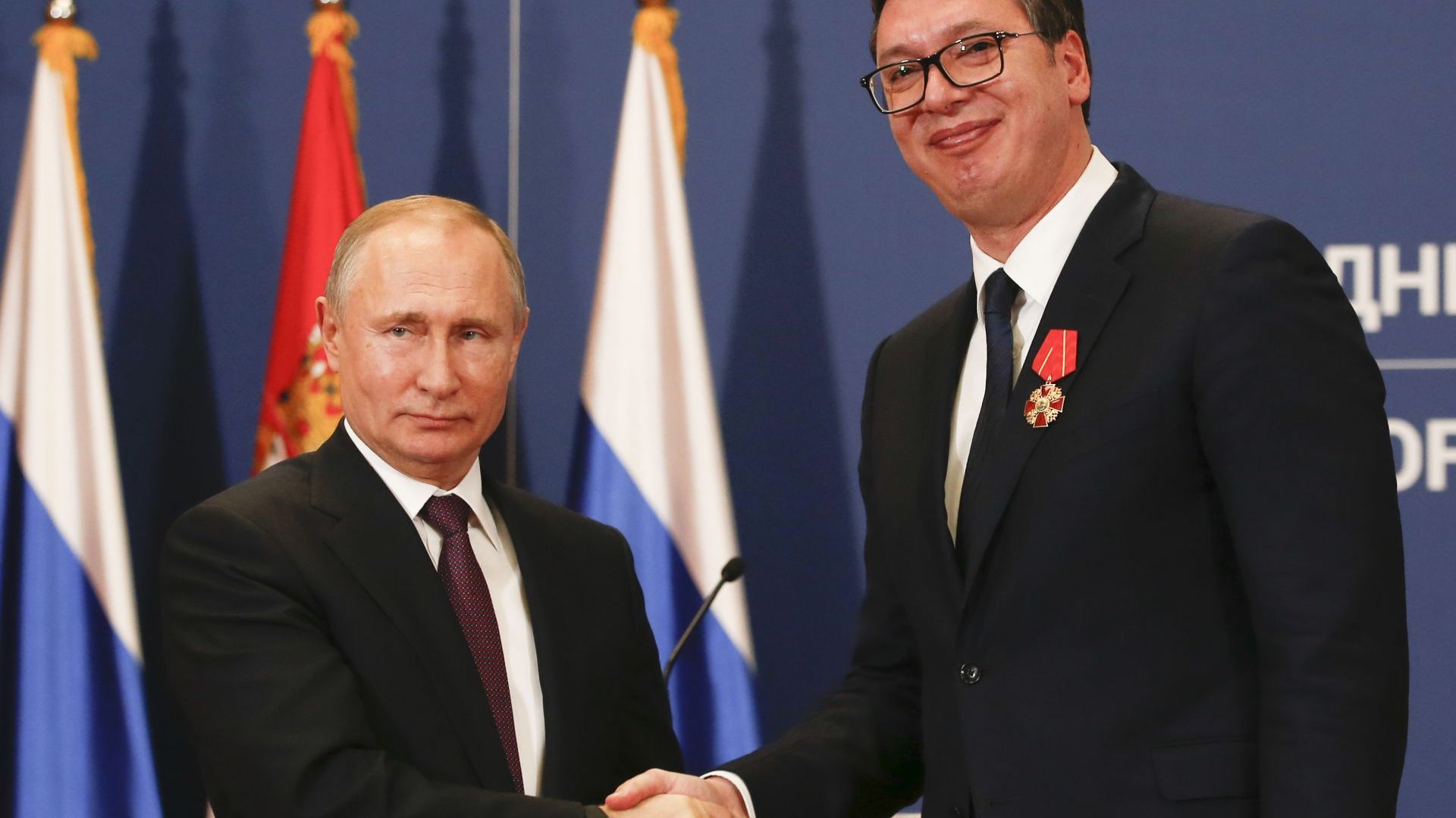 От Прищина: Русия ще признае Косово. От Белград: Путин не го каза
