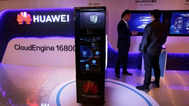 На Запад обмислят как да спрат Huawei