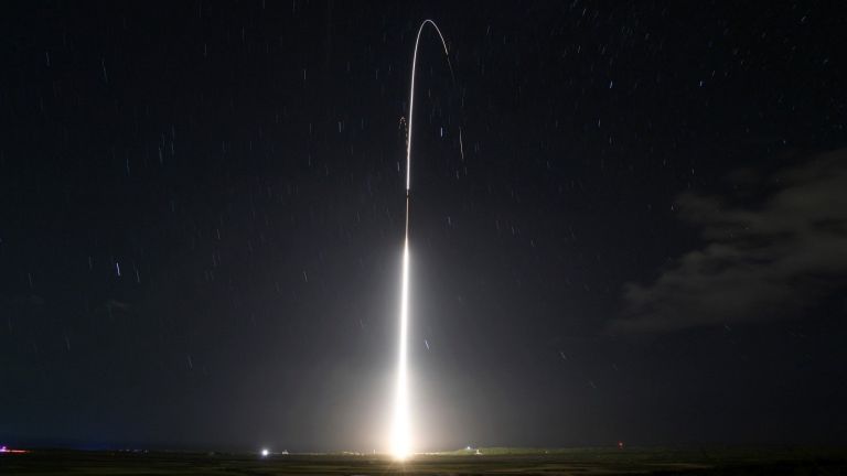 САЩ извършиха опит с междуконтинентална балистична ракета