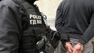 Спецакция на антимафиотите срещу наркоразпространението блокира булевард България в София