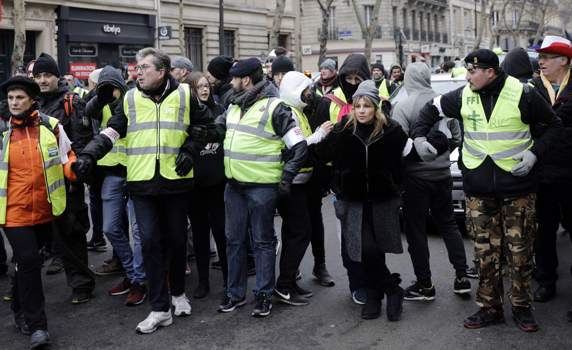 Протестиращи в Париж