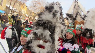 "Тайнството на Сурва" в Радомир (снимки)