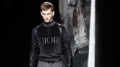 Dior представи колекцията си на конвейер вместо на подиум