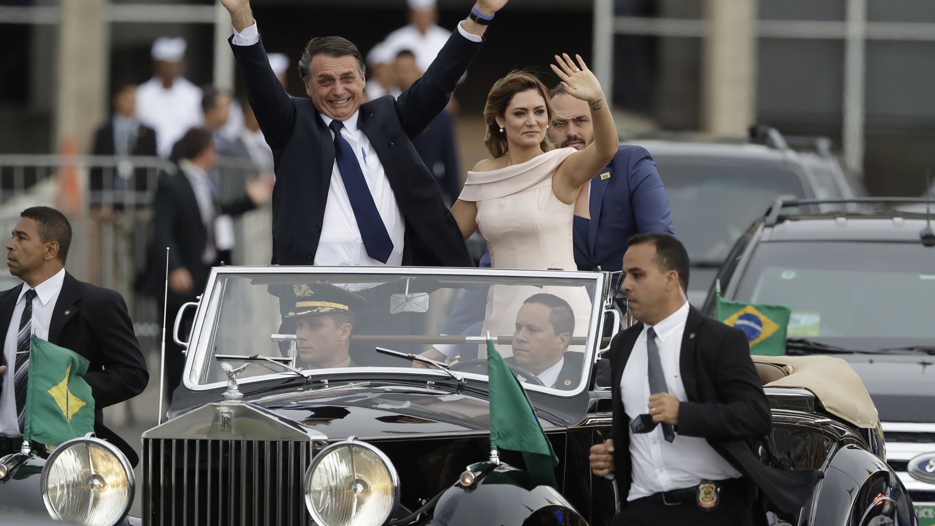 Бразилският президент Жаир Болсонаро основа нова политическа партия предадоха световните