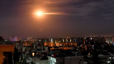 Израелски самолети са нанесли рано тази сутрин удари по три