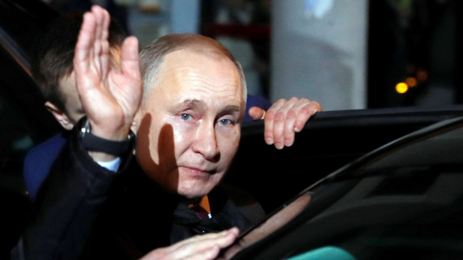 Рейтингът на Владимир Путин престана да бъде неуязвим президентът