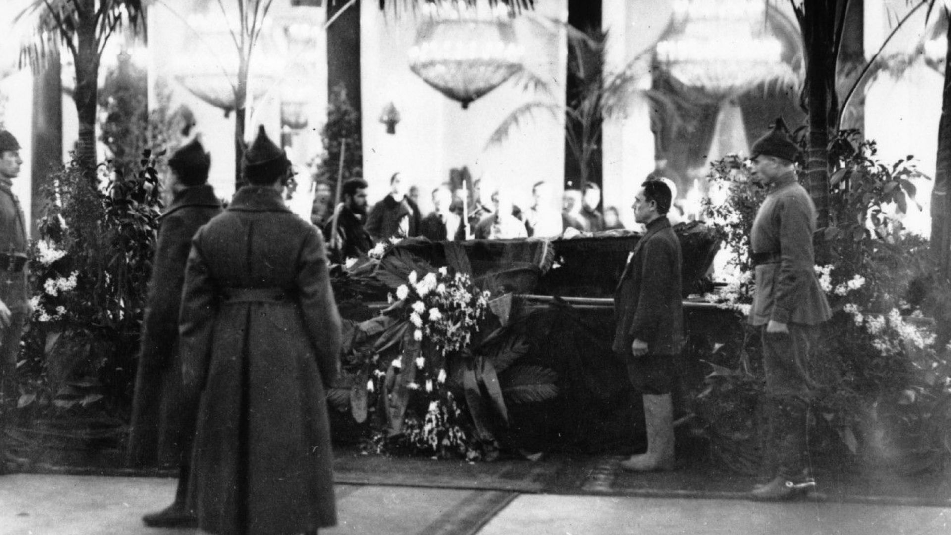 На 21 януари 1924 година умира една от най противоречивите личности